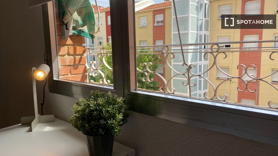 Double room Madrid, 3 beds — photo 14