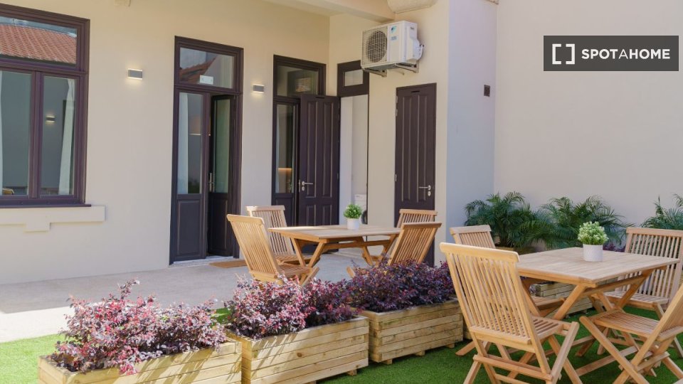 Apartment Porto, 3 beds, 100m² — photo 2