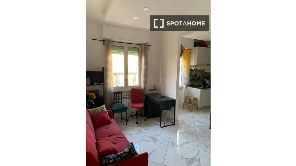 Apartment Rome, 1 bed — photo 9