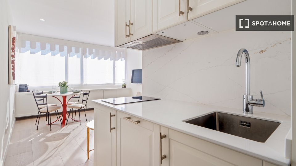 Apartment Madrid, 1 bed, 30m² — photo 1