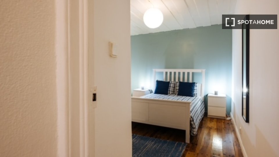 Apartment Lisbon, 1 bed — photo 13