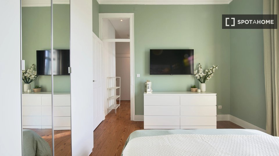 Double room Lisbon, 7 beds — photo 12
