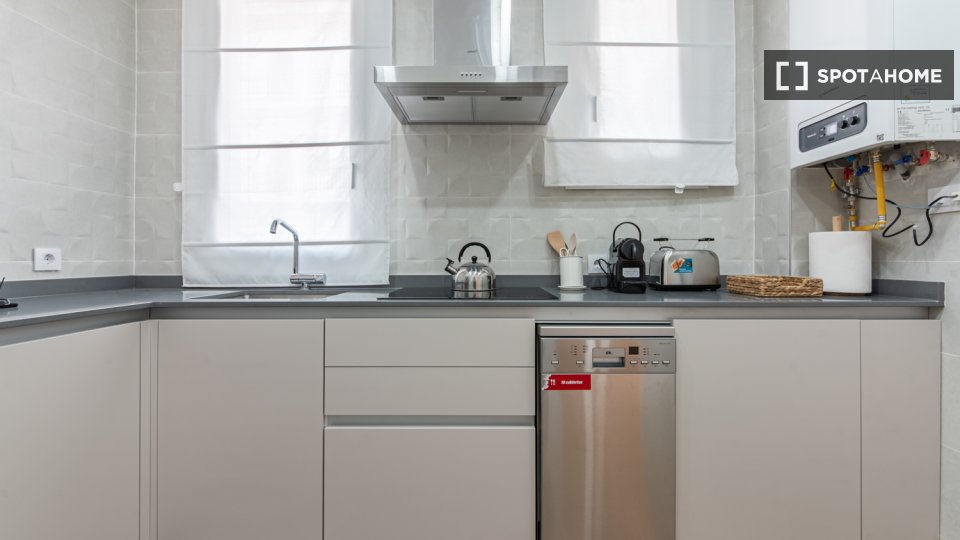Apartment Madrid, 3 beds, 100m² — photo 7