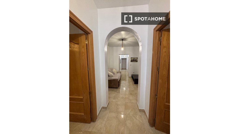 Double room Almeria, 5 beds — photo 2