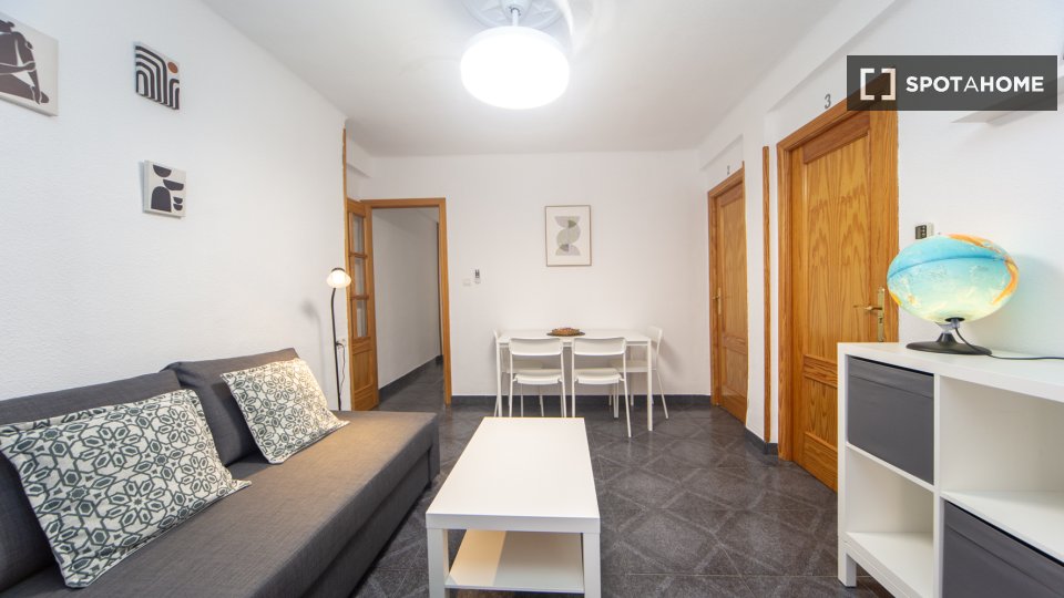 Double room Granada, 3 beds, 75m² — photo 44