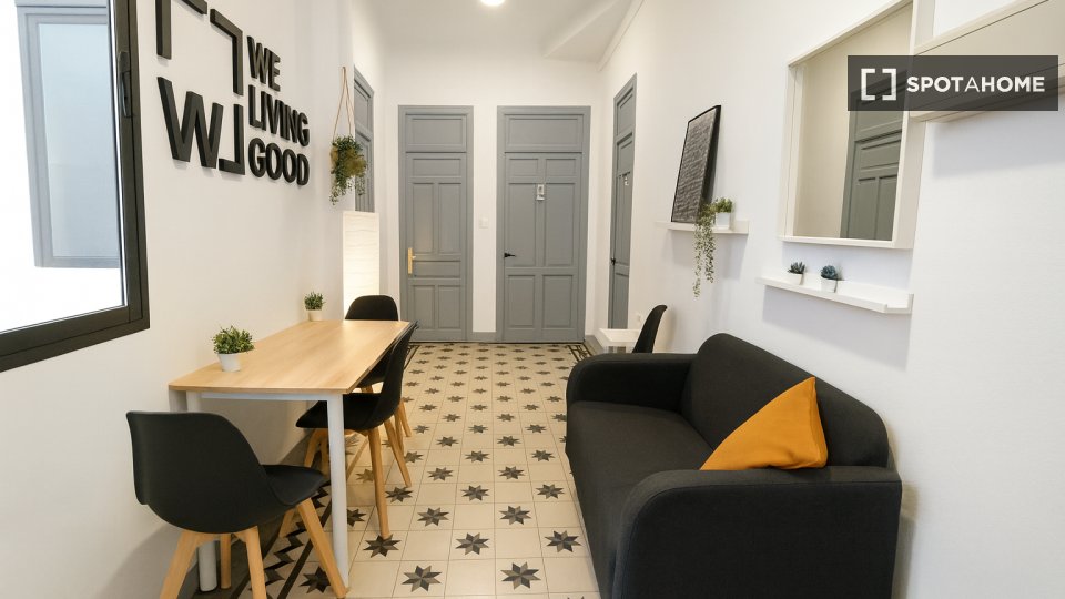 Double room Granada, 6 beds, 160m² — photo 56