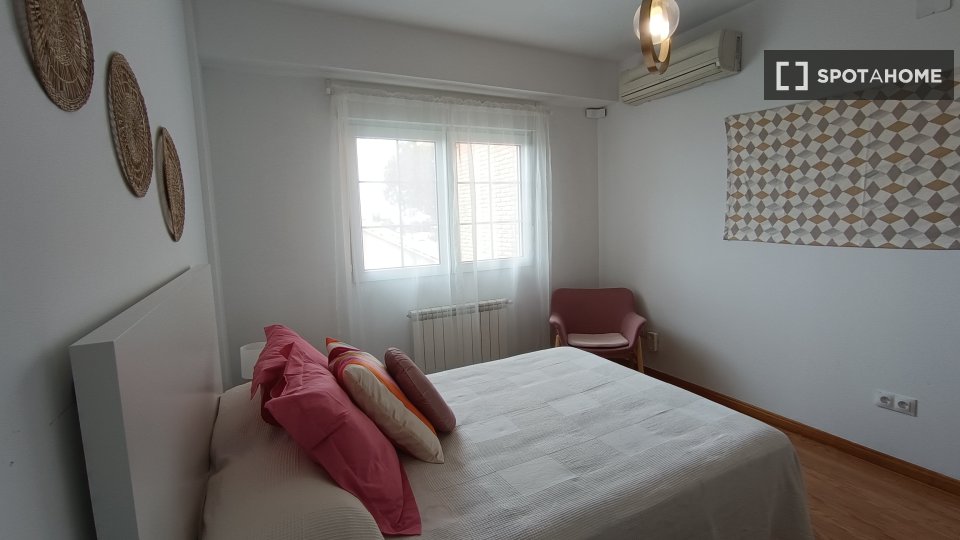 Double room Madrid, 5 beds — photo 12