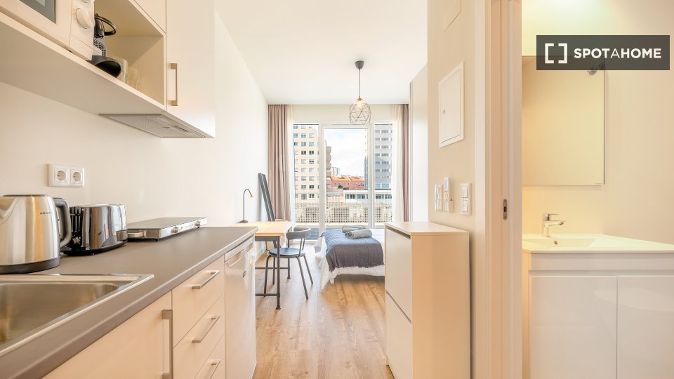 Apartment mono Lisbon, 18m² — photo 11