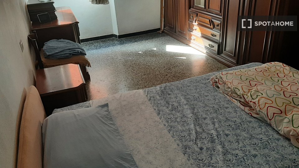 Double room Cagliari, 3 beds, 100m² — photo 1