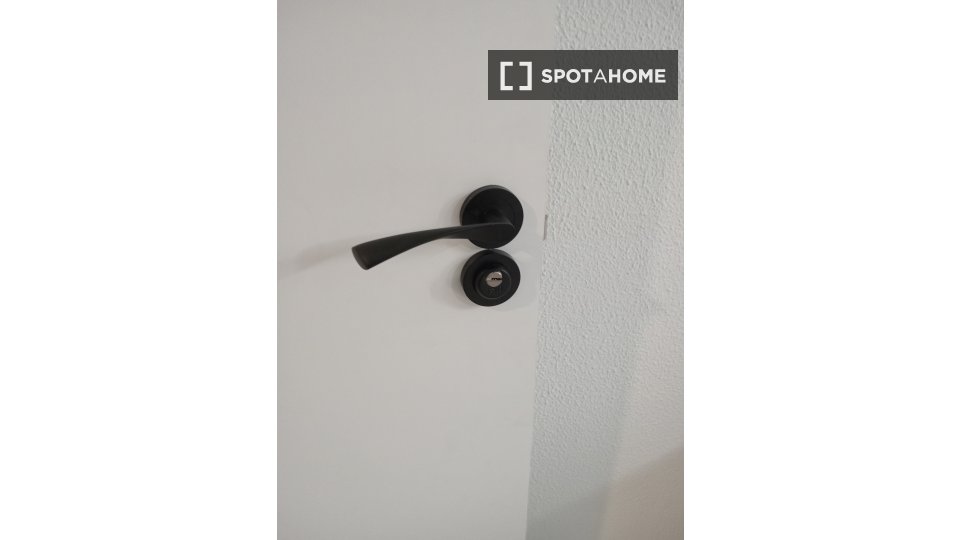 Double room Santa_Cruz_De_Tenerife, 4 beds, 75m² — photo 3