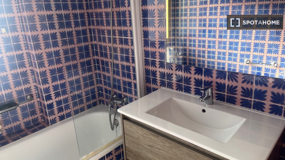 Apartment Madrid, 2 beds — photo 4