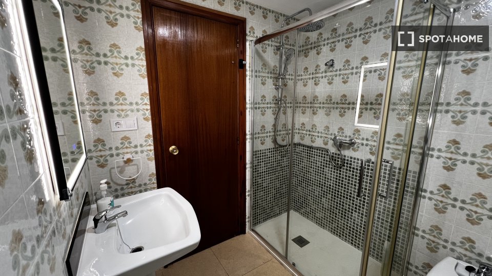 Double room Valencia, 5 beds — photo 18