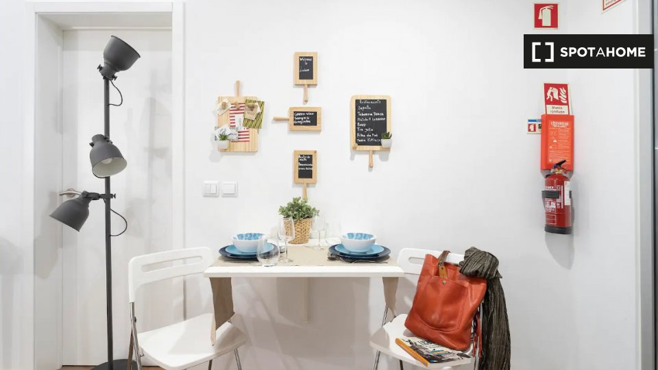 Apartment mono Lisbon, 50m² — photo 4