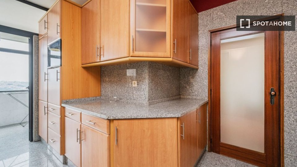 Double room Porto, 5 beds, 180m² — photo 5