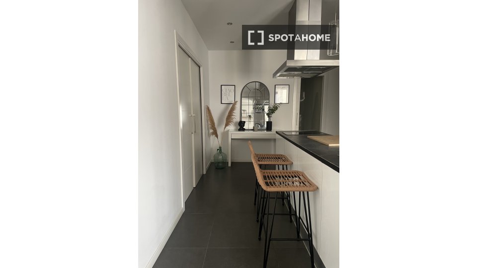 Apartment Valencia, 1 bed — photo 2