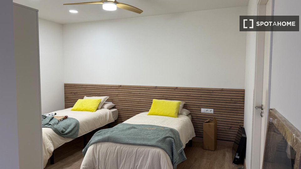 Double room Barcelona, 6 beds, 120m² — photo 64