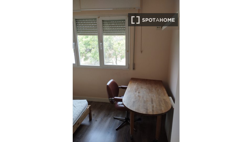 Double room Madrid, 15 beds — photo 26