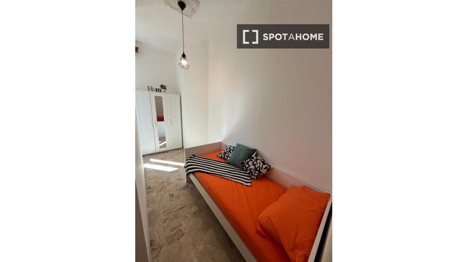 Double room Cagliari, 14 beds — photo 46