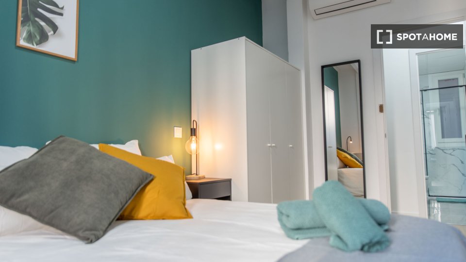 Double room Madrid, 5 beds, 90m² — photo 31