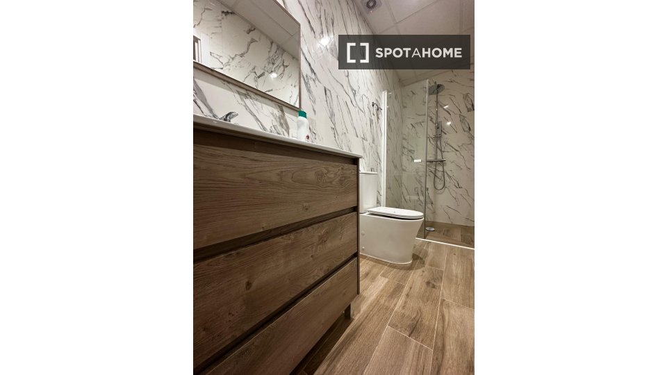 Apartment Seville, 1 bed, 67m² — photo 1