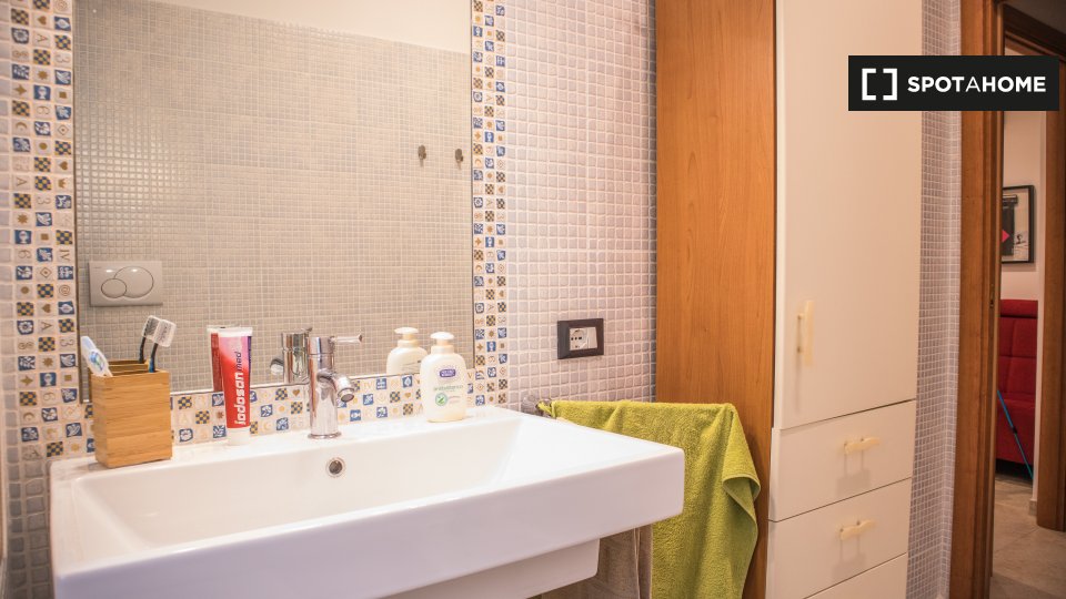 Double room Rome, 2 beds, 80m² — photo 16