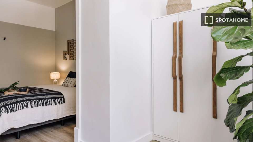 Apartment Lisbon, 1 bed, 49m² — photo 13