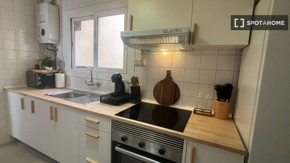 Double room Barcelona, 8 beds, 220m² — photo 4