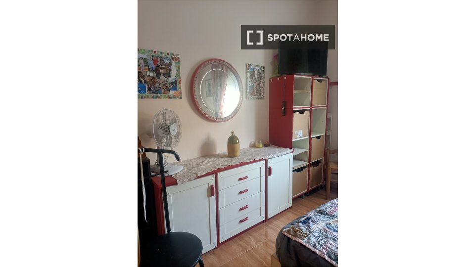 Double room Barcelona, 6 beds — photo 12