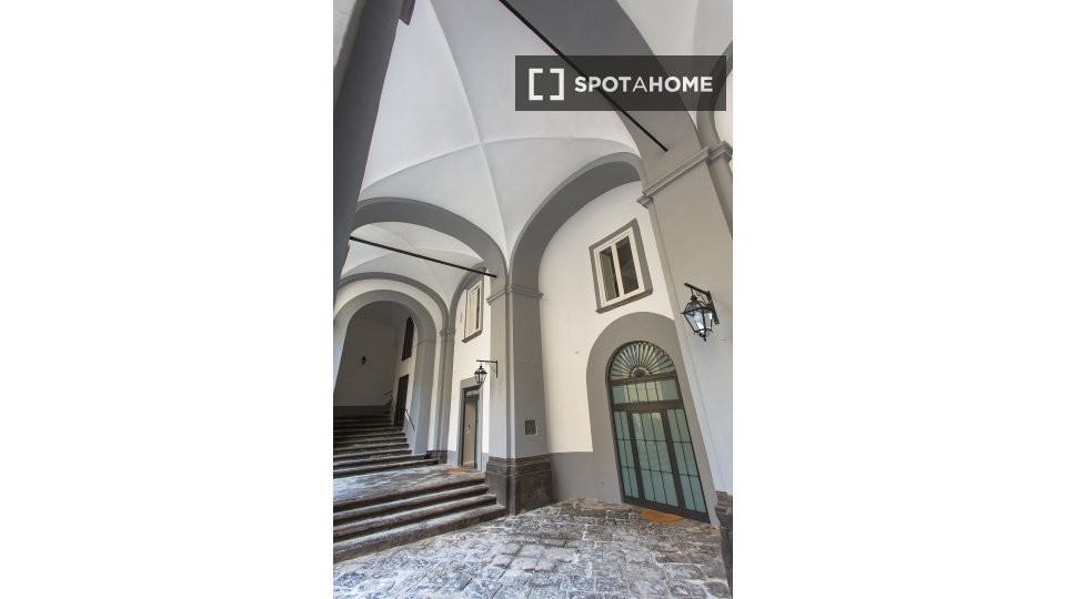 Apartment Naples, 1 bed — photo 19