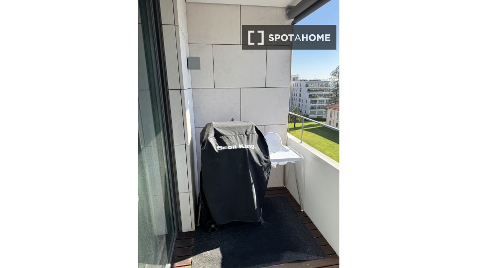 Apartment mono Lisbon, 62m² — photo 2