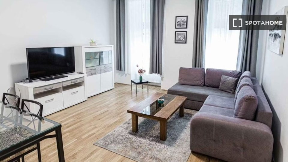 Apartment Vienna, 1 bed, 65m² — photo 2