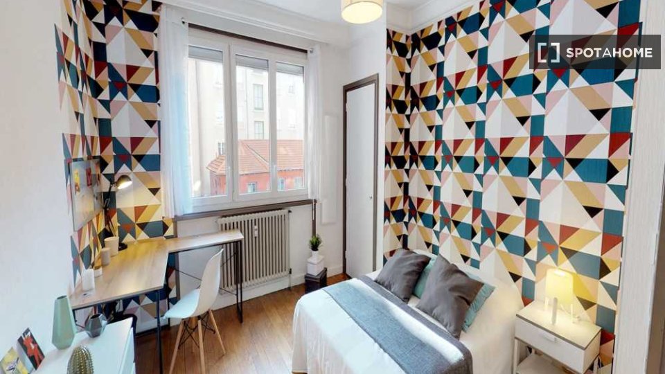 Double room Lyon, 3 beds, 70m² — photo 11