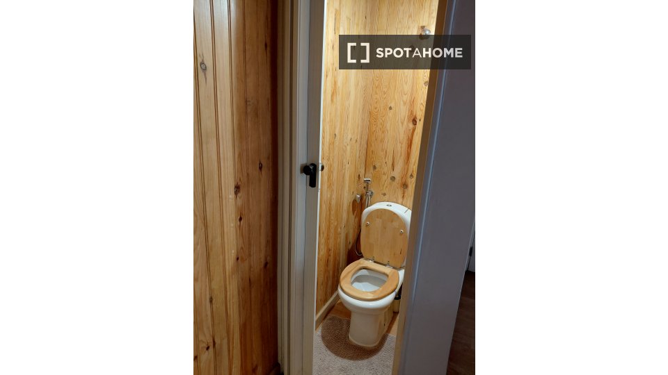 Double room Lisbon, 3 beds, 124m² — photo 2