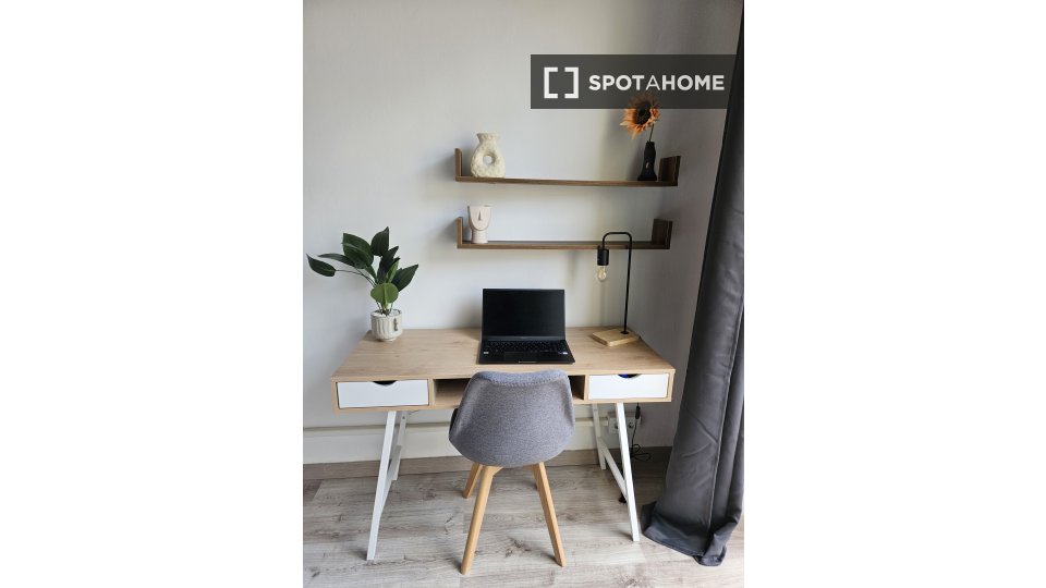 Double room Barcelona, 10 beds, 220m² — photo 3