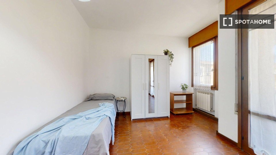 Double room Padua, 3 beds — photo 12