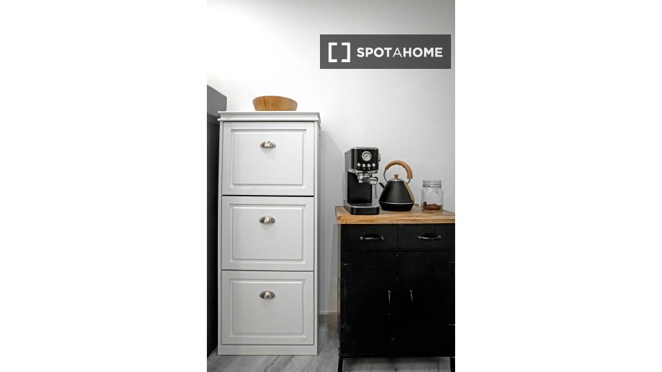 Apartment Lisbon, 1 bed — photo 15