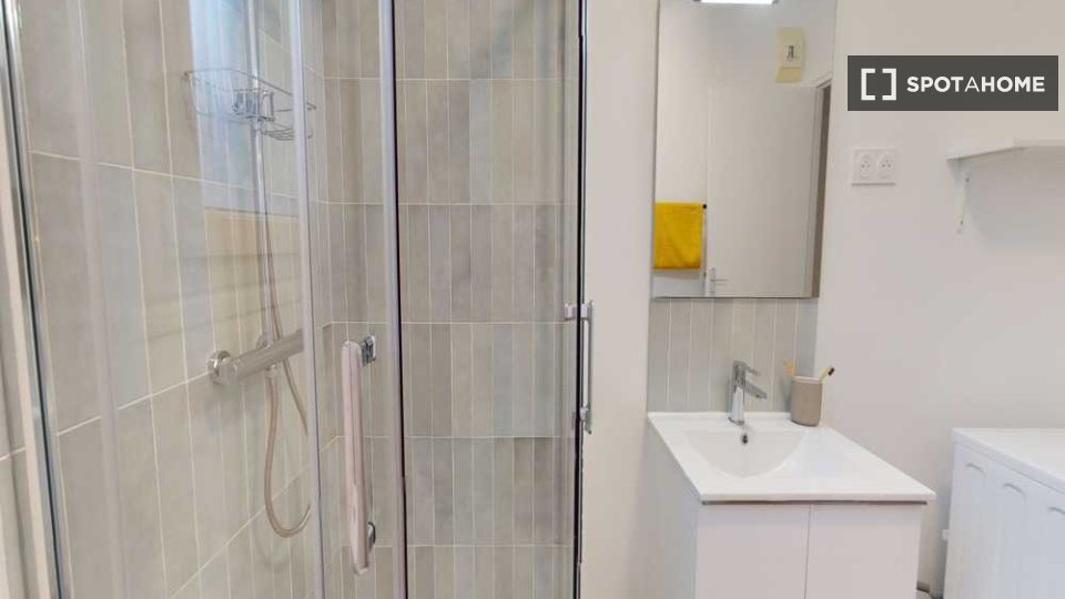 Double room Paris, 5 beds, 110m² — photo 22