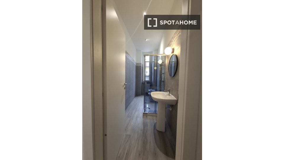 Double room Milan, 3 beds, 70m² — photo 3