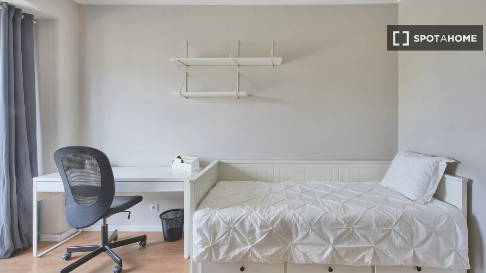 Double room Lisbon, 6 beds — photo 2