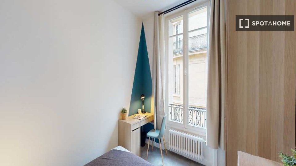 Double room Paris, 7 beds, 230m² — photo 1