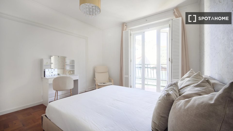 Double room Lisbon, 7 beds — photo 12