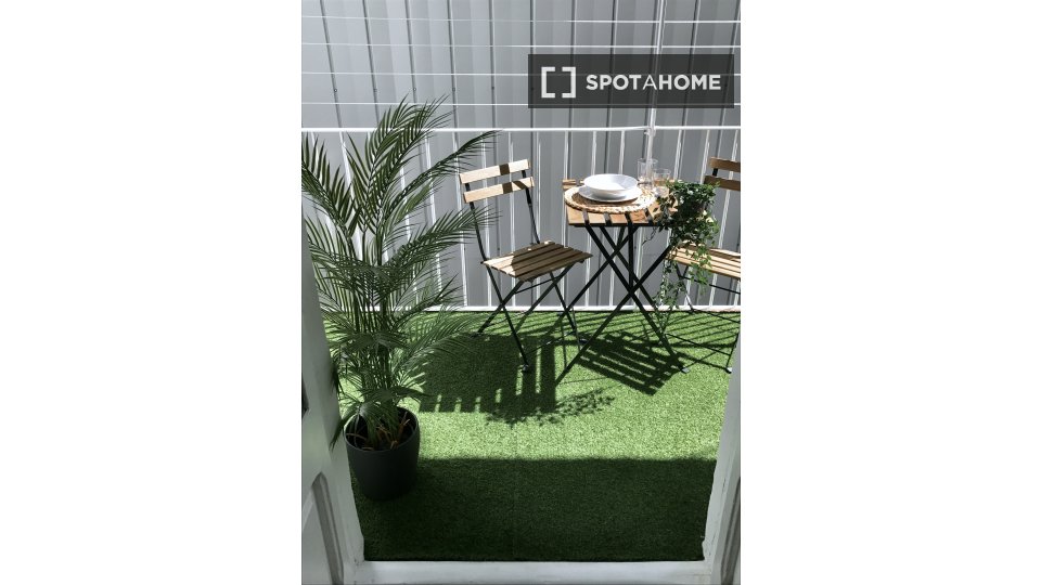 Double room Barcelona, 4 beds, 80m² — photo 21