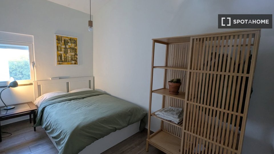 Double room Lisbon, 2 beds, 75m² — photo 5