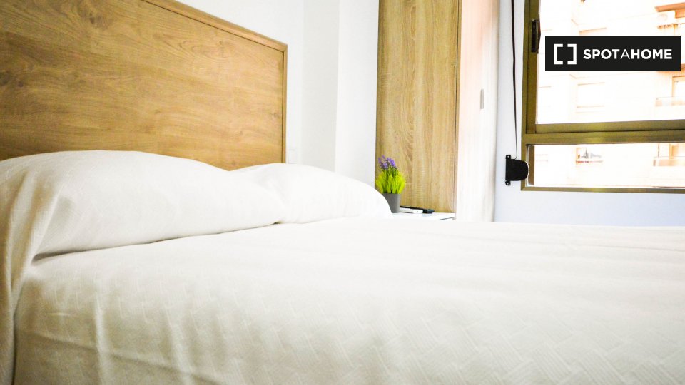 Double room Valencia, 5 beds — photo 2