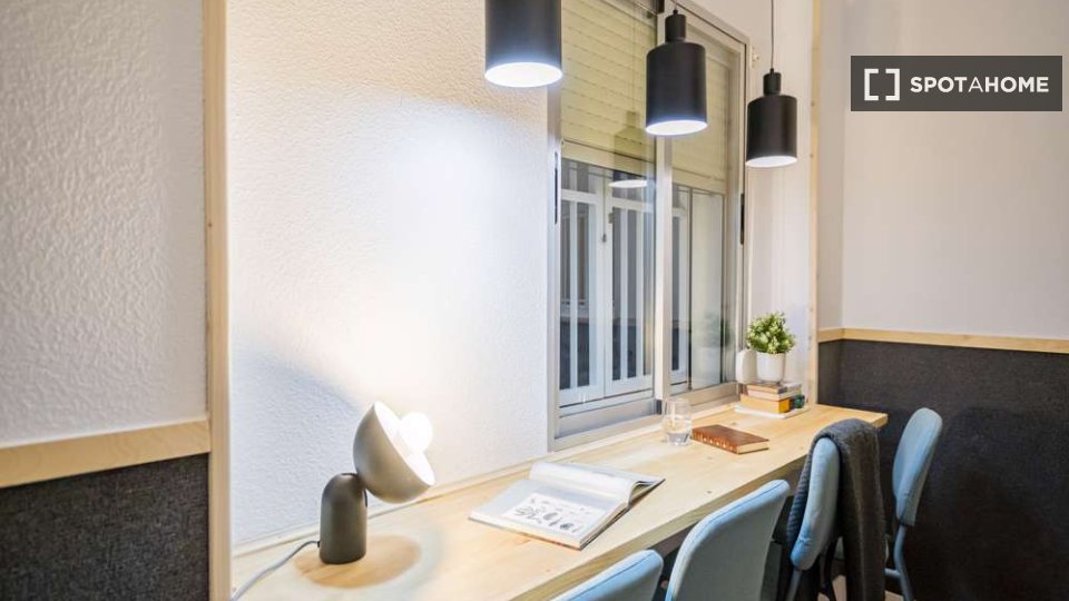Double room Madrid, 25 beds — photo 41