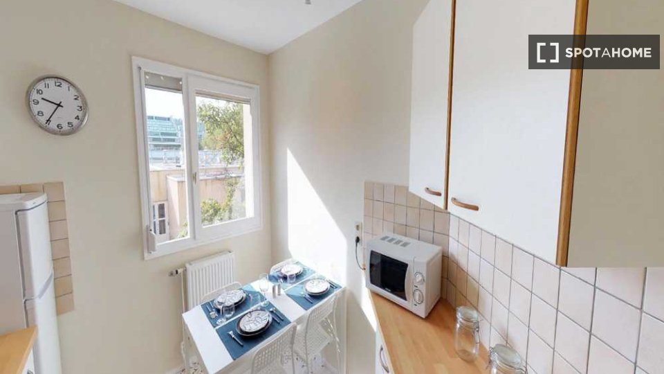 Double room Lyon, 4 beds, 70m² — photo 10
