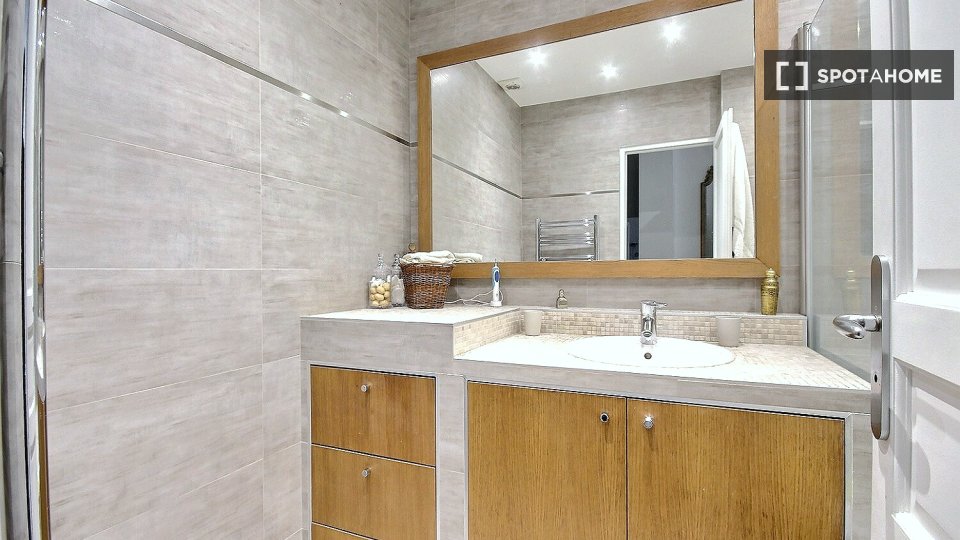 Apartment Paris, 1 bed, 76m² — photo 9