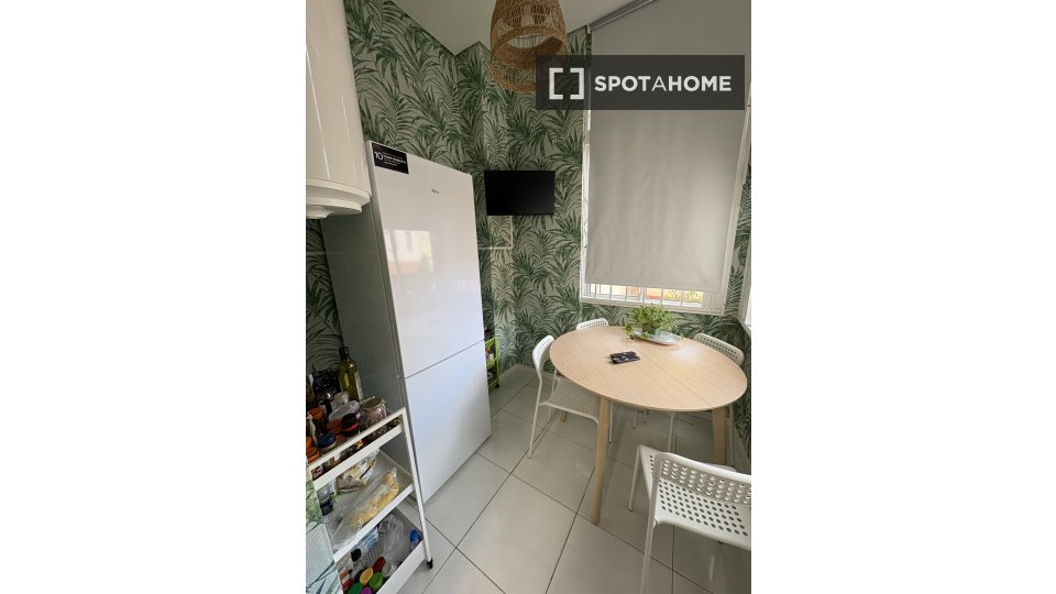 Double room Lisbon, 4 beds — photo 21
