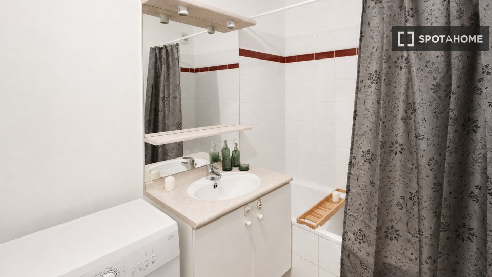 Chambre double Paris, 4 chambres — photo 32