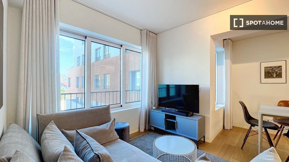 Apartment mono Lisbon, 50m² — photo 16
